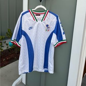 [SOLD] ITALY 1996 NIKE TRAINING SHIRT